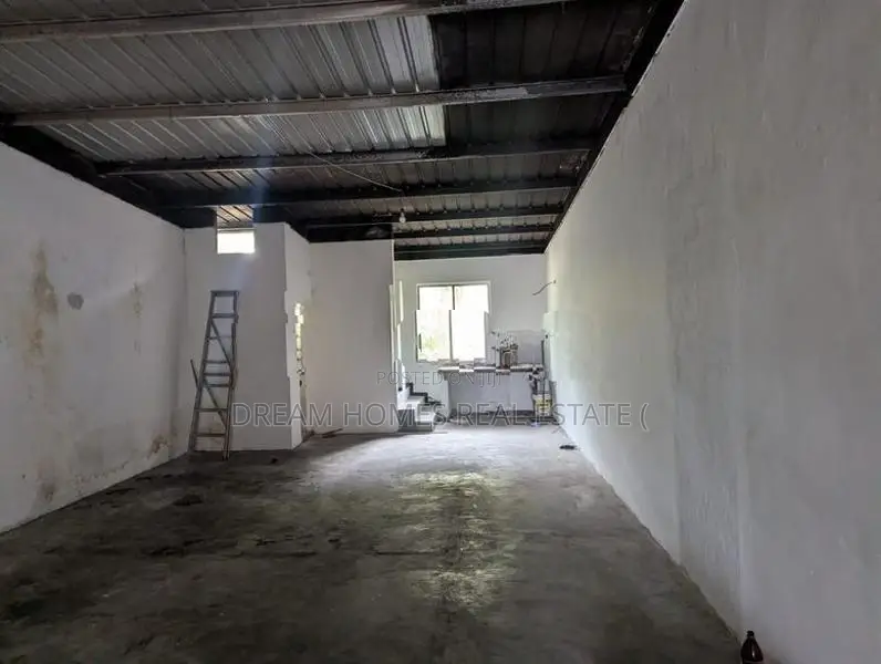 Commercial Building for Sale – Moragahahena