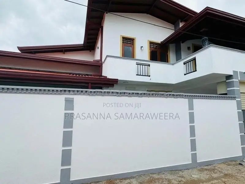 Brand New Solid Modern Super 2 Storey House - Piliyandala