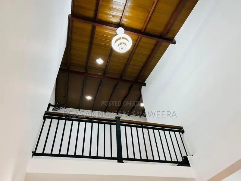 Brand New Solid Modern Super 2 Storey House - Piliyandala