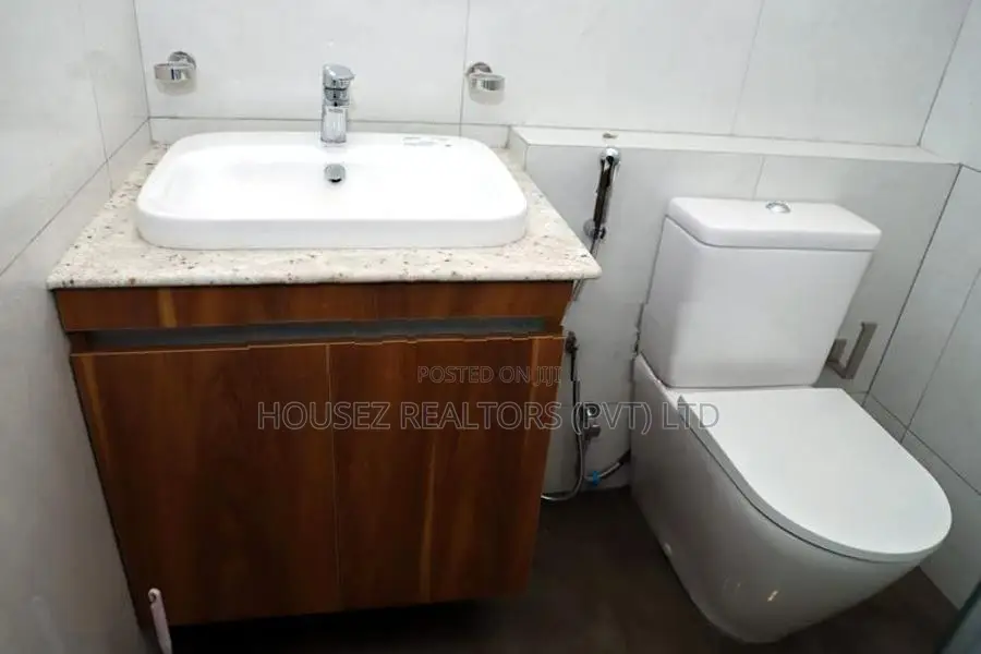 Luxury Fully Furnished 2BR Apartment for Rent at Kahathuduwa