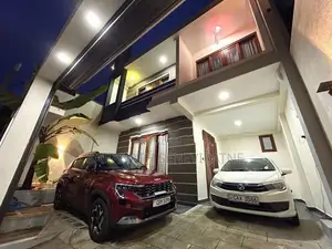 Luxury Newly Built House in Dehiwala