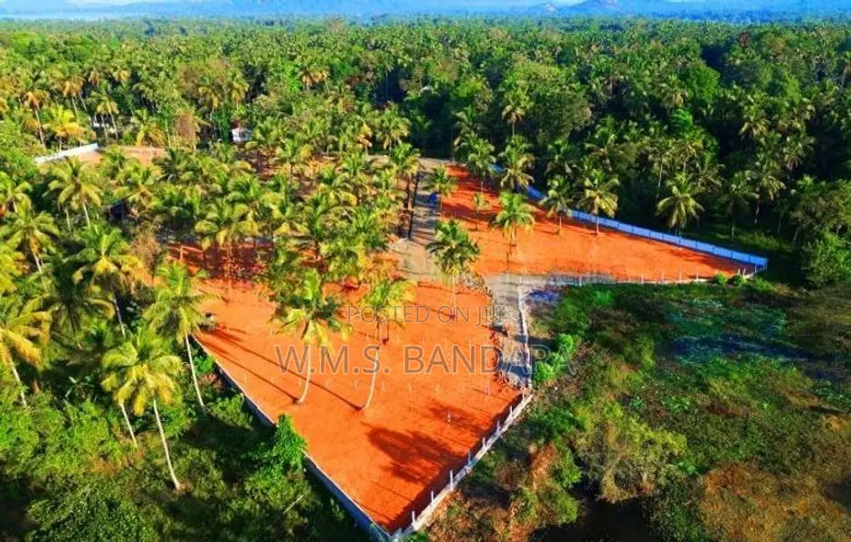 Developed land for sale in Melsiripura D02
