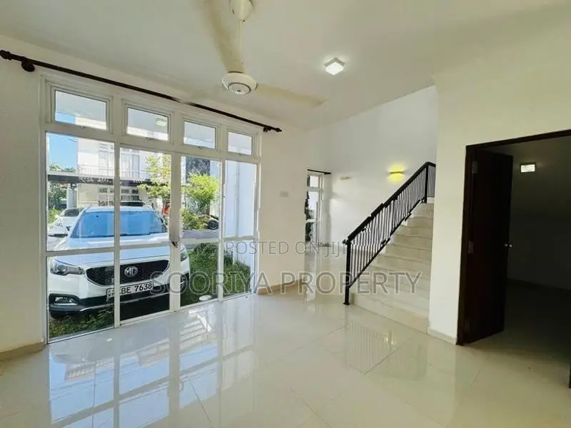 Super Luxury Two Storey House for Sale in Piliyandala