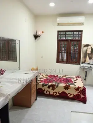 Furnishings A/c Boarding Room for Rent in Visaka Watta Ja Ela
