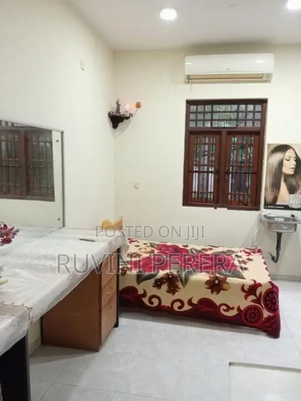 Furnishings A/c Boarding Room for Rent in Visaka Watta Ja Ela