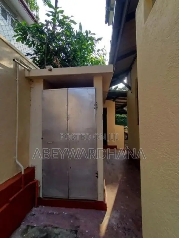 House for Sale Wickramasinghepura Battaramulla