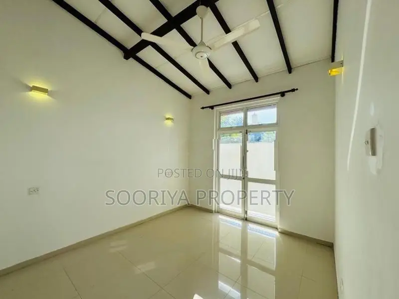 Super Luxury Two Storey House for Sale in Piliyandala
