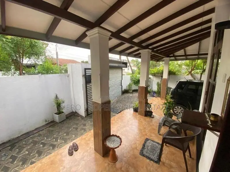 HMS058 - Modern Single Storey House for Sale in Piliyandala