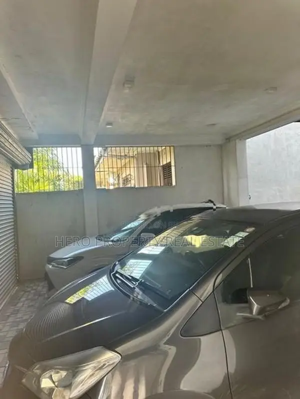 HMS055 - Architecturally Designed 3 Storey House for Sale in Moratuwa