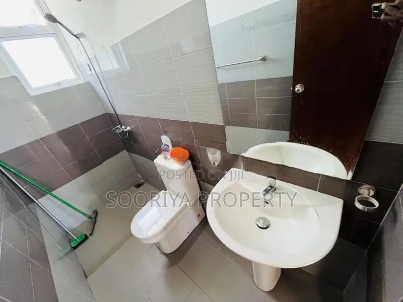 2 Storey Luxury House for Sale with Swimming Pool - Piliyandala