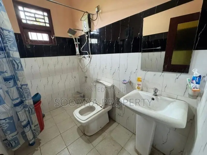 4 Bedroom 2 Storey House for Sale in Piliyandala