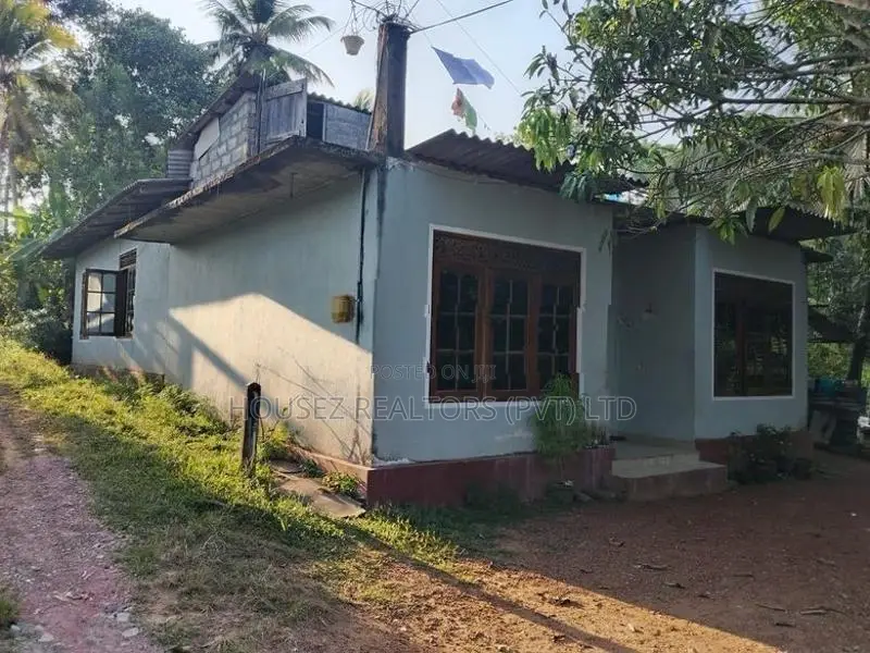 House with Land for Sale in Kubuka, Bandaragama