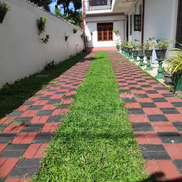 Fully Furnished Luxury Vila Sale Negombo