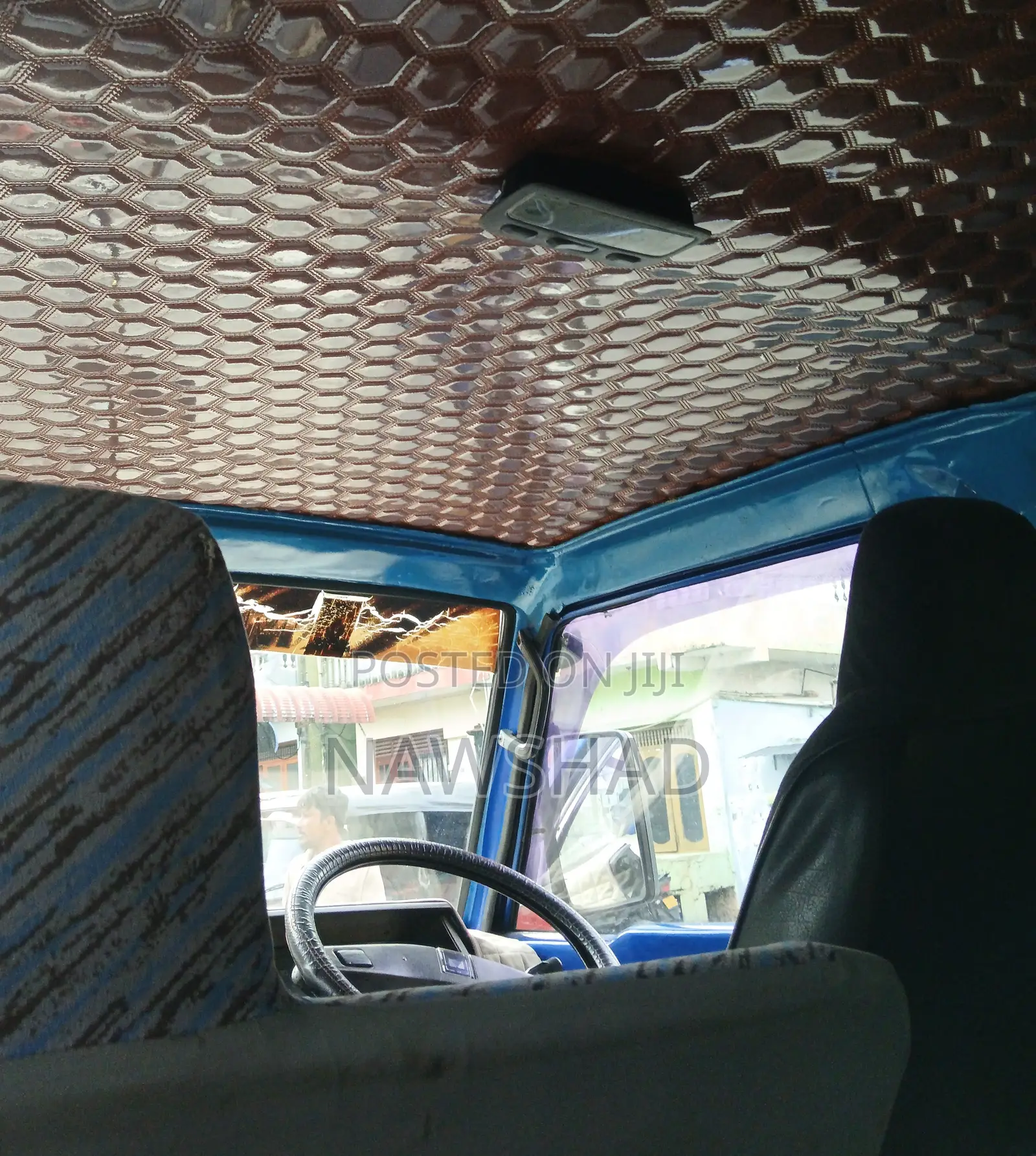 Mitsubishi Delica 1982 Blue