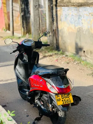 Yamaha 2018 Red