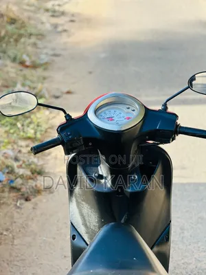 Yamaha 2018 Red