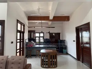 Entire House and building for rent in Mount Lavinia