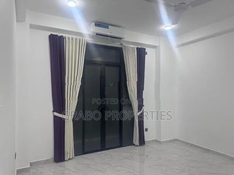 Brand new entire building for rent in Dehiwala