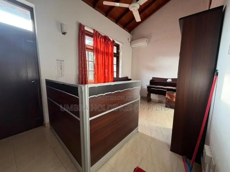 Furnished Office For Rent In Allen Avenue Dehiwala - 3900U