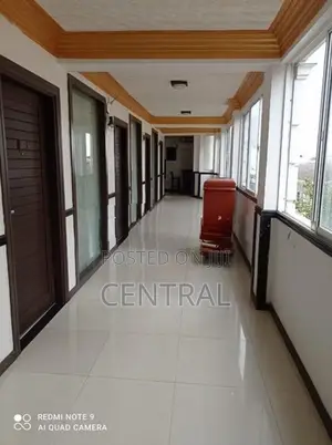 Multipurpose Commercial Building For Sale in Bambalapitiya (C7-10210)