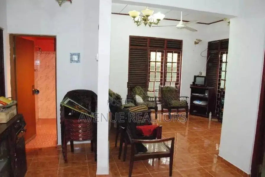 6.5 Perch 2BR House for Sale in Homagama (HS4705)