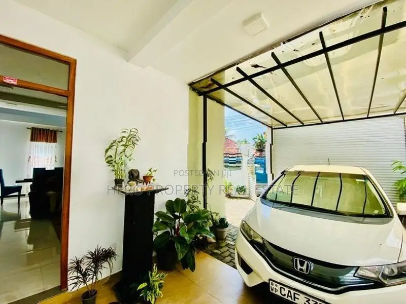 Valuable Luxury Quality House for Rent in Kottawa