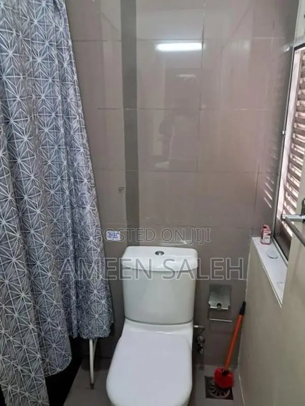 Colombo 8 - for Rent Ladies Furnished Single Room in Apt with Security