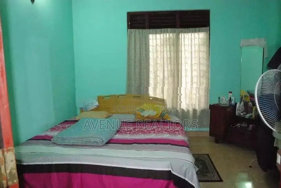 6.5 Perch 2BR House for Sale in Homagama (HS4705)