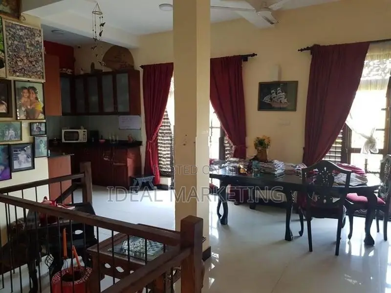 04 Bedroom House for Rent - Boralesgamuwa