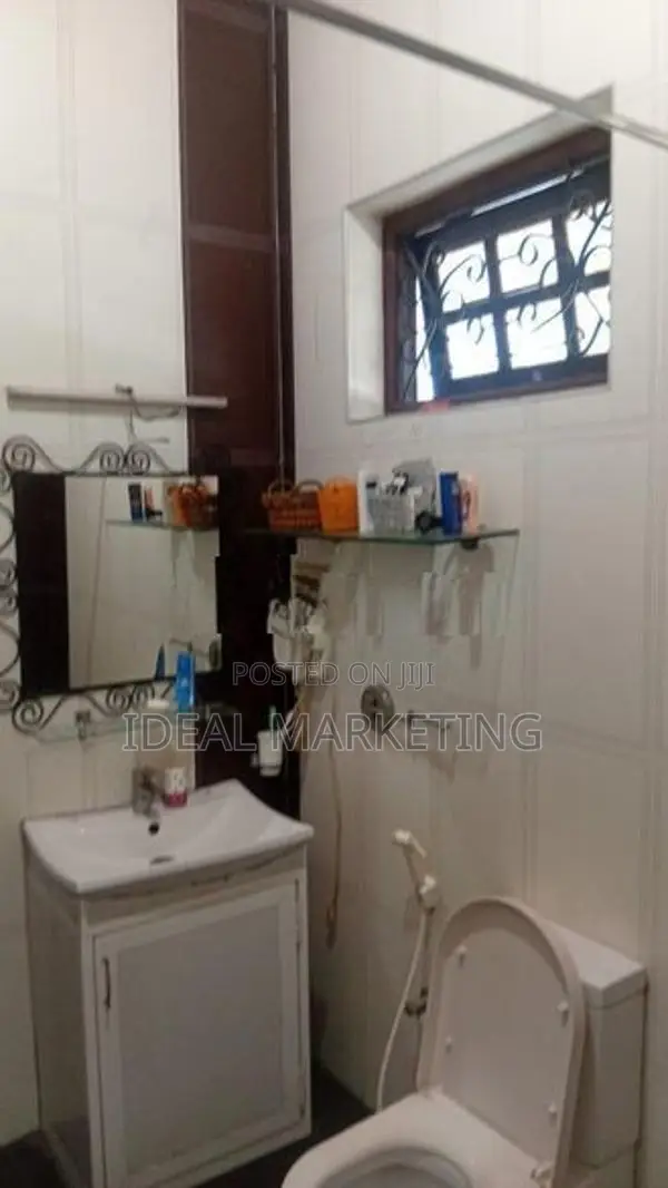 04 Bedroom House for Rent - Boralesgamuwa