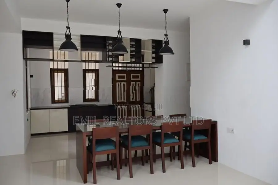 House for Rent – Boralesgamuwa (EM216RN)