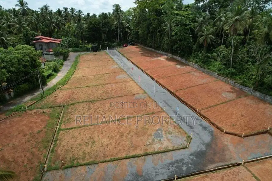 Luxury Land Plot in Homagama