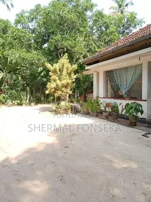 Minuwangoda Kotugoda 40 Container Access Land for Sale Warehouse Facto