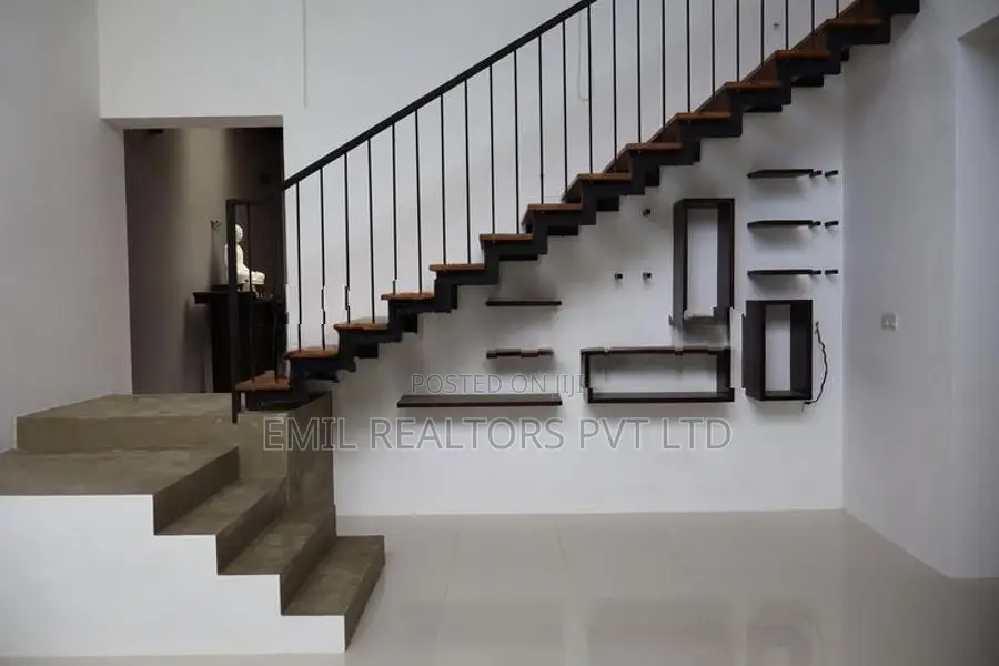 House for Rent – Boralesgamuwa (EM216RN)