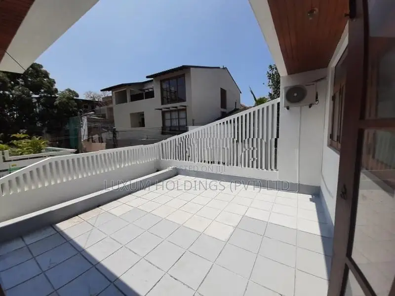 Fully A/C House For Rent in Gregory's Road Colombo 07 [ 657C/1 ]