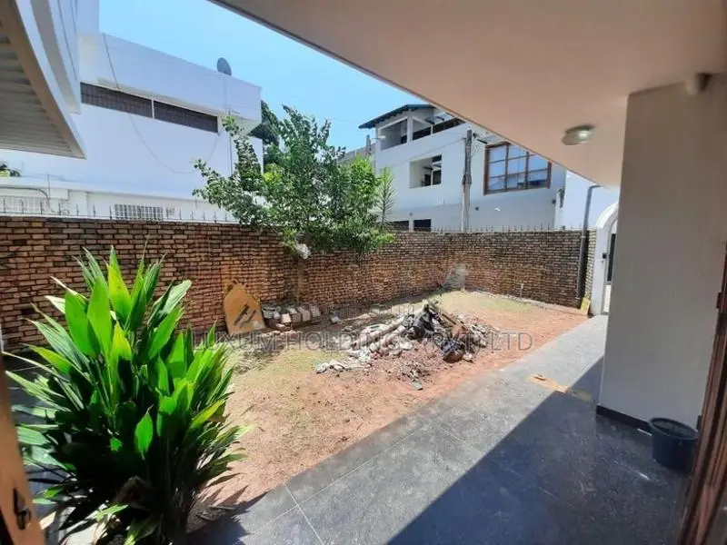 Fully A/C House For Rent in Gregory's Road Colombo 07 [ 657C/1 ]