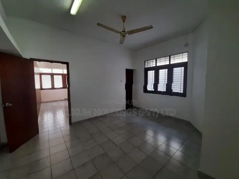 Fully A/C House For Rent in Gregory's Road Colombo 07 [ 657C/1 ]