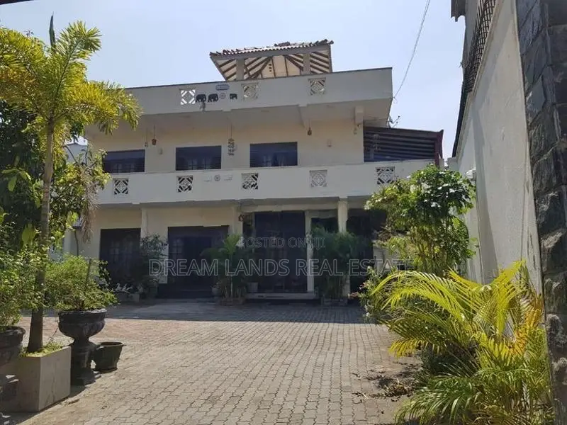 4BED HOUSE FOR RENT IN BORALESGAMUWA WITH SEMI FURNISHED (SP1238)