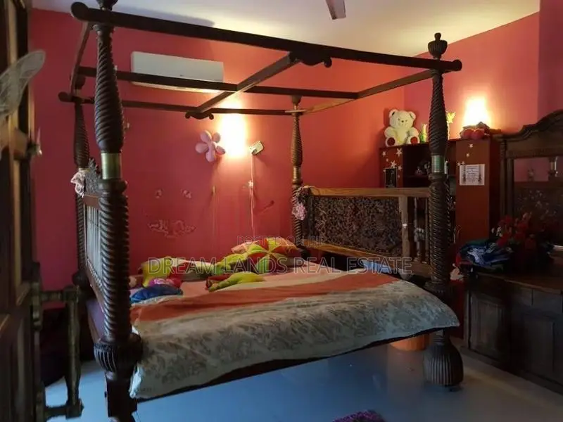 4BED HOUSE FOR RENT IN BORALESGAMUWA WITH SEMI FURNISHED (SP1238)
