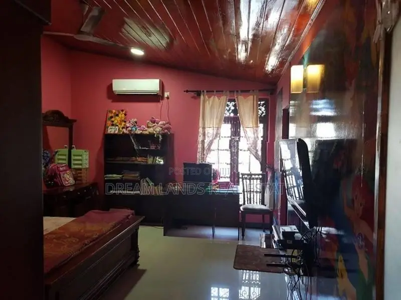 4BED HOUSE FOR RENT IN BORALESGAMUWA WITH SEMI FURNISHED (SP1238)