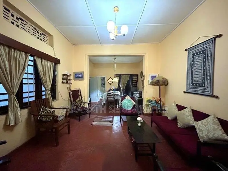 Old House For Land Value Dehiwala Waidya Road Closer to Galle Rd