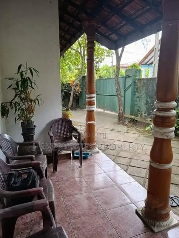 single storey house sale Ja ela - 14 perches