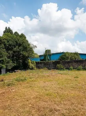 පාදුක්ක – හොරණ පාරට ඉතා ආසන්නයෙන් සුපිරි බිම් කොටසක් / DU 12205