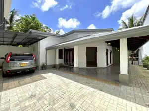3 Bedroom House for Sale in Dampe Piliyandala - Newly Renovated