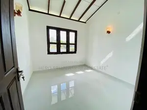 Luxury Quality Valuable House for Sale in Athurugiriya