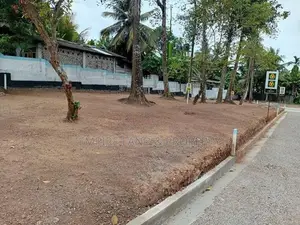 බටකෑත්තර ප්‍රභූ පැලැන්තියෙන් උසස් ඔබට පිළියන්දල පදිංචියට බිම් කොටස්