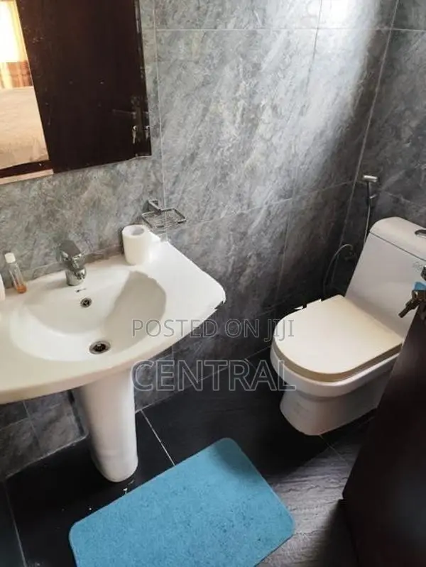 Luxury 2 Bedroom Apartment for sale in Sampath Residencies (C7-10235)