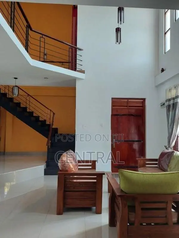 House for Sale in Ja-Ela (C7-10244)