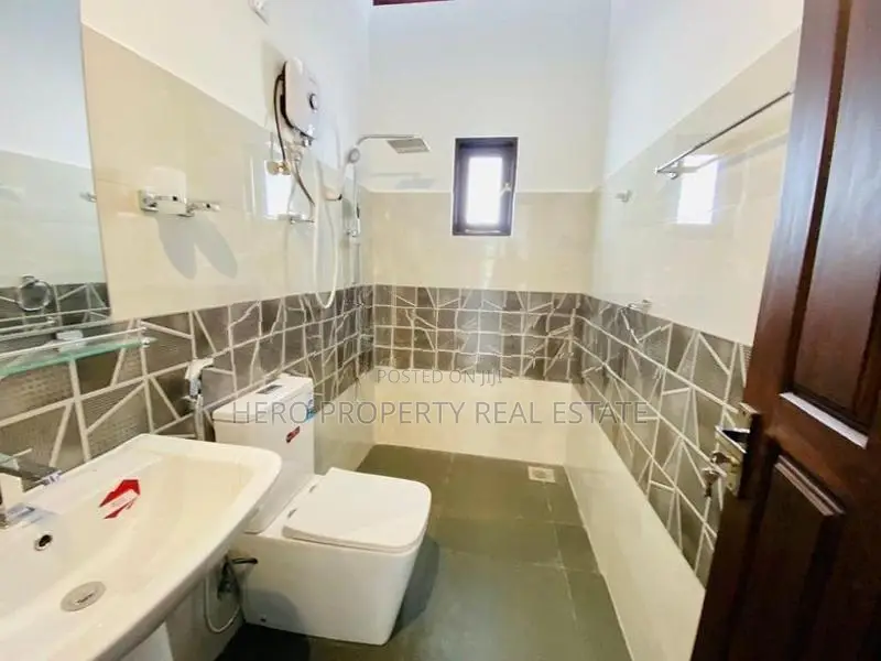 Luxury Quality Valuable House for Sale in Athurugiriya
