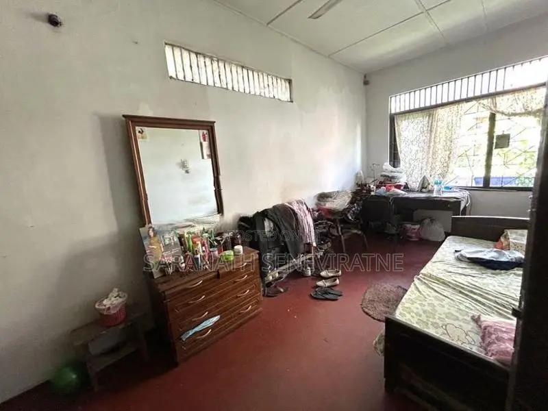 House For Land Value Sale in Colombo 6 Wellawatte